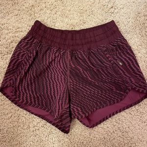 Lululemon Tracker Short 4”